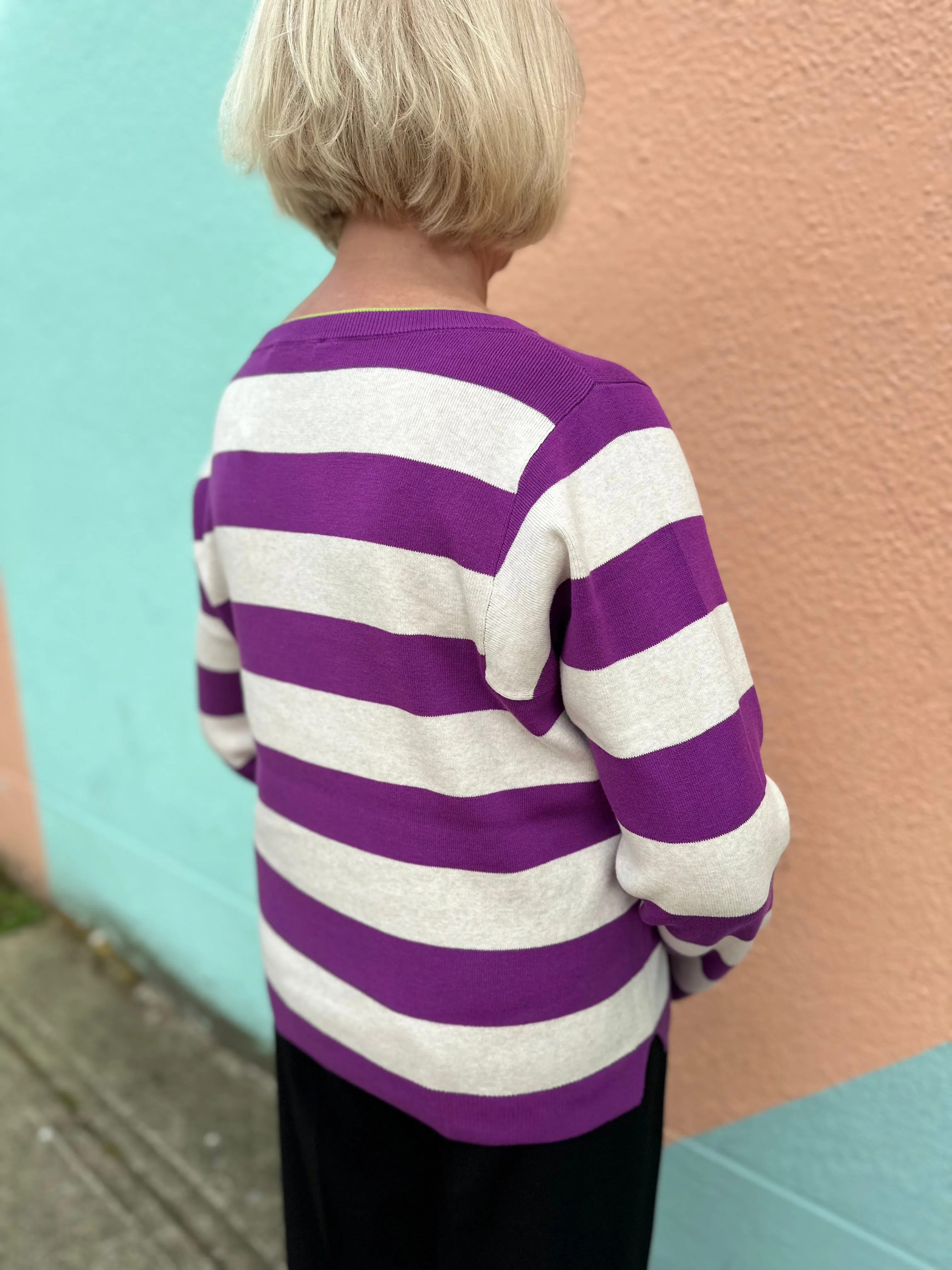 87173 Violet White Stripe Pullover