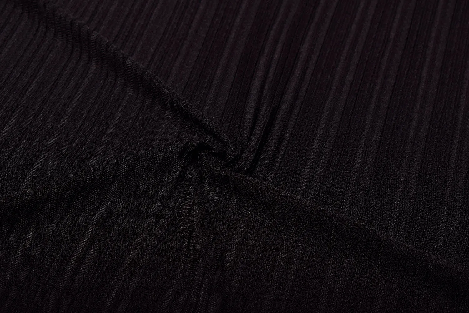 Black Plain Pleated Knit Fabric