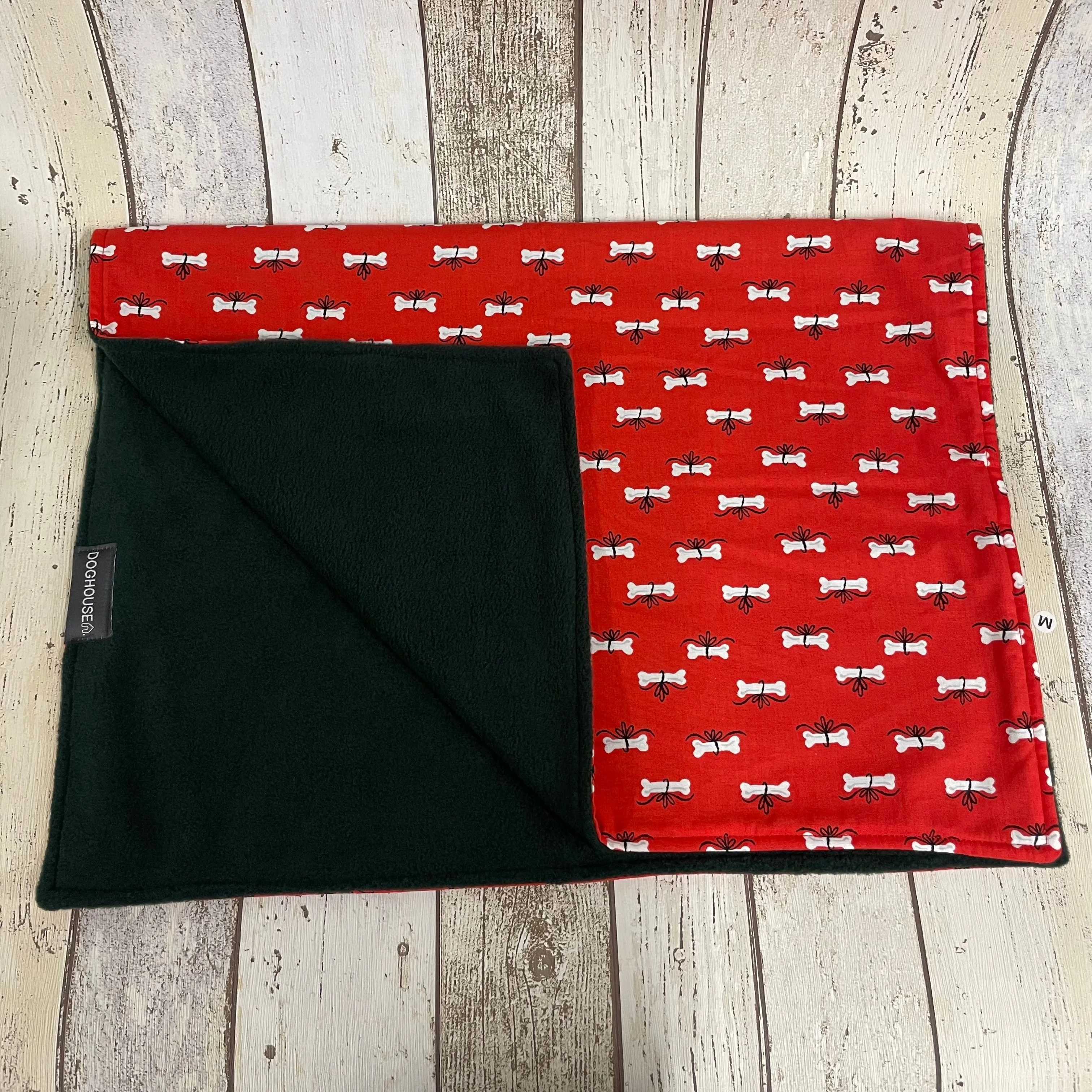 Doghouse Christmas Blankets for Dogs