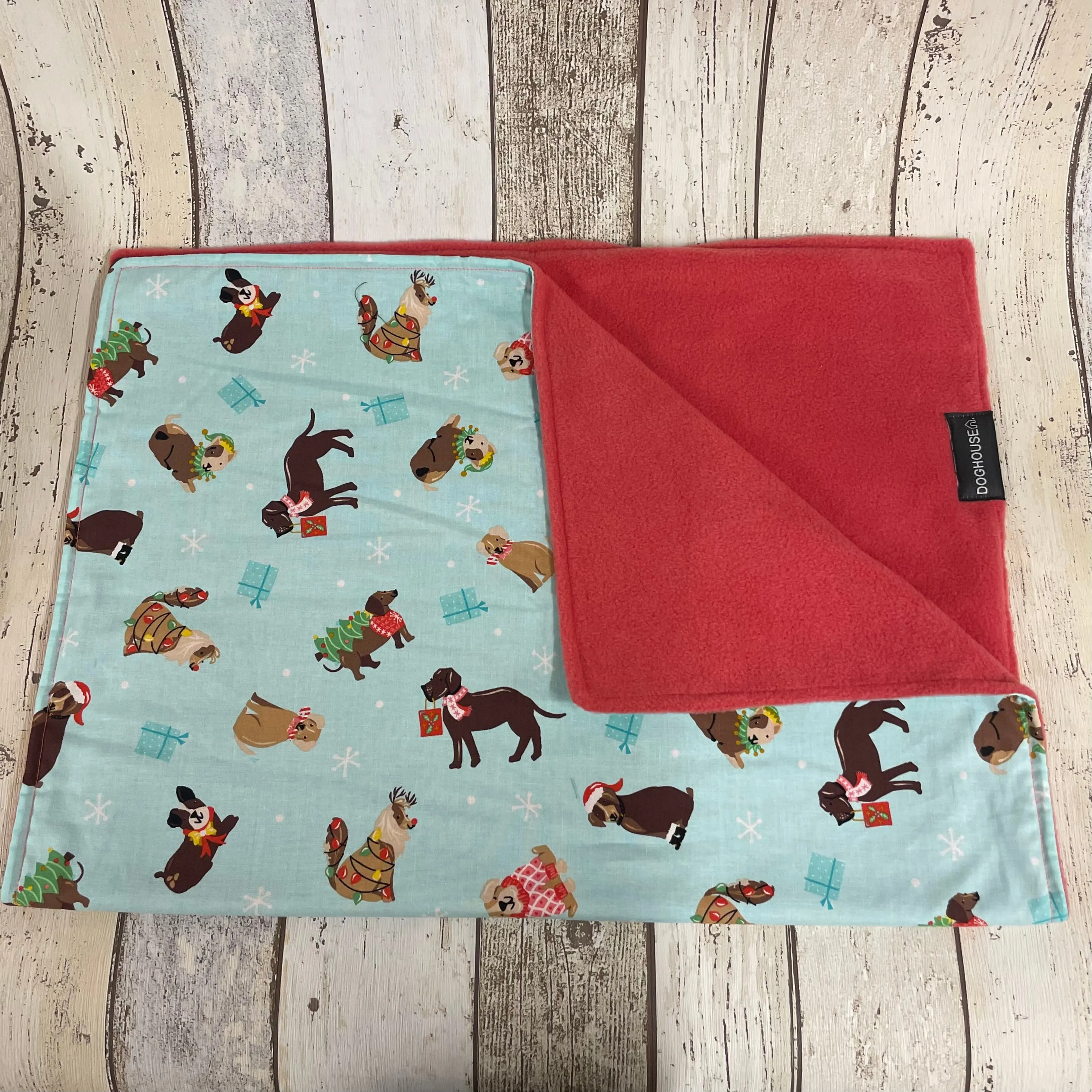 Doghouse Christmas Blankets for Dogs