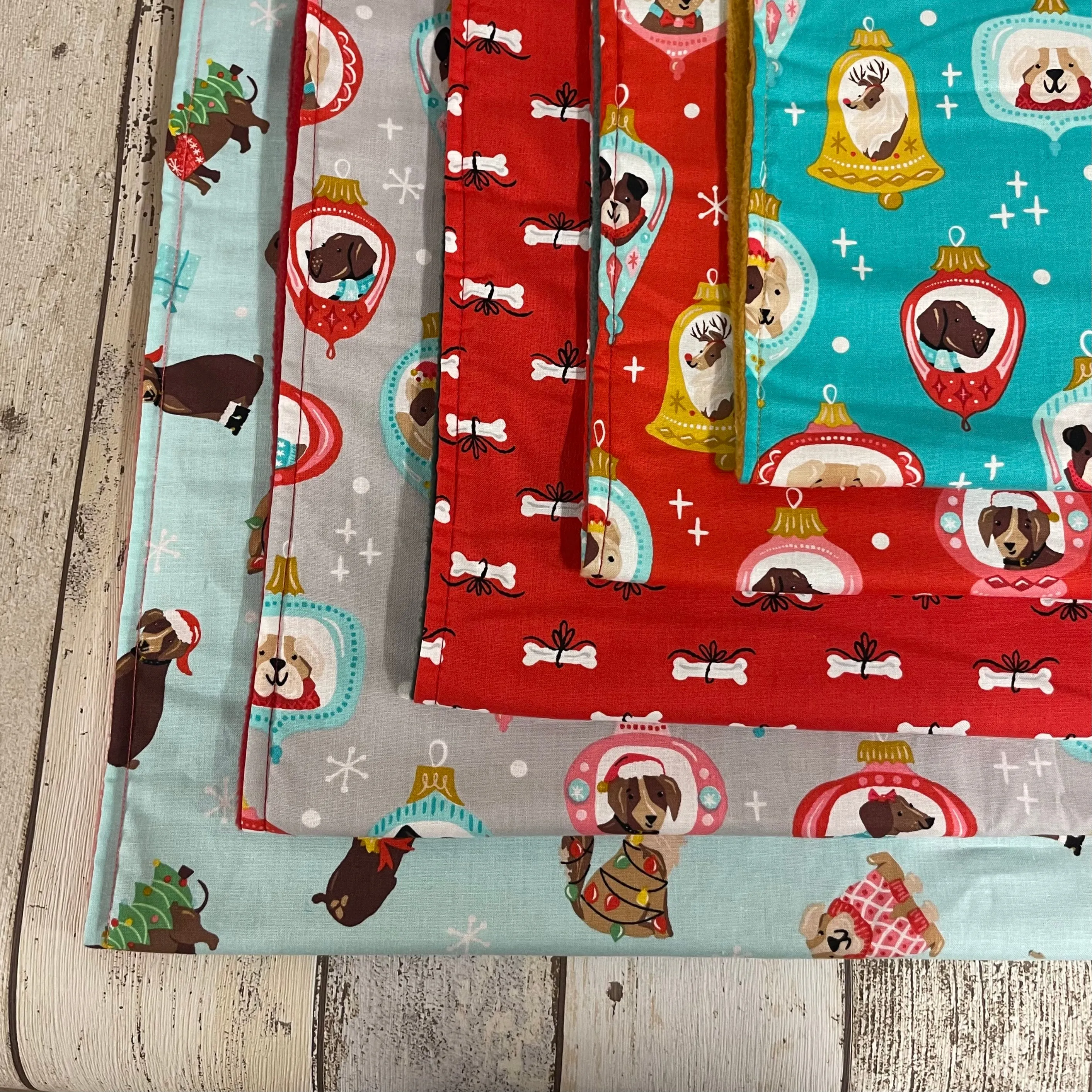 Doghouse Christmas Blankets for Dogs