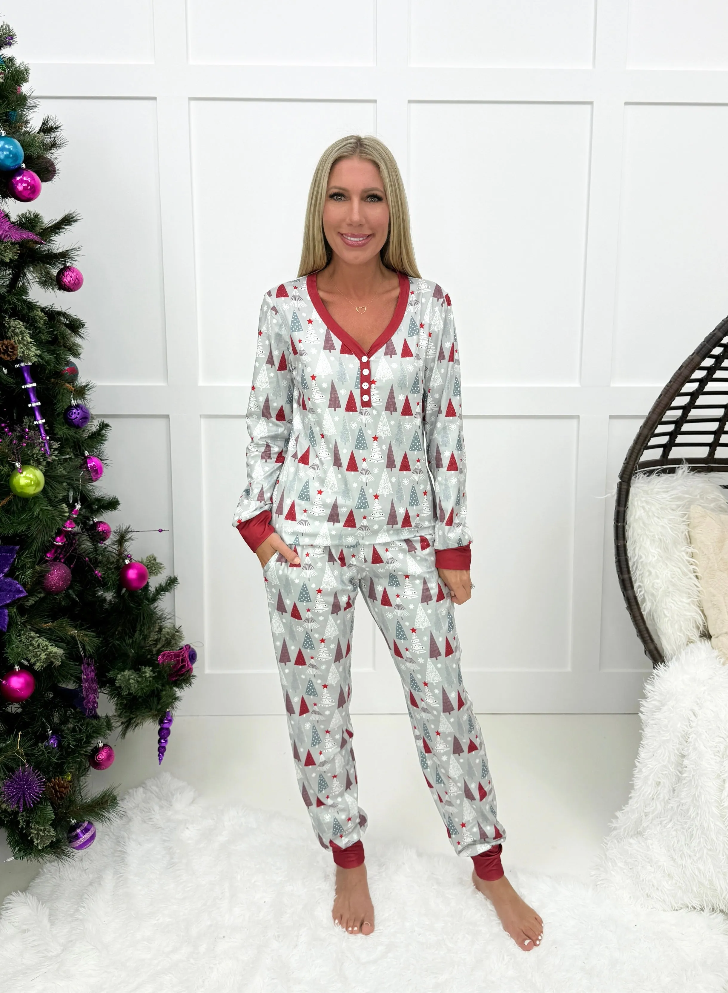 Shirley & Stone Holiday Jogger Pajamas(2024)