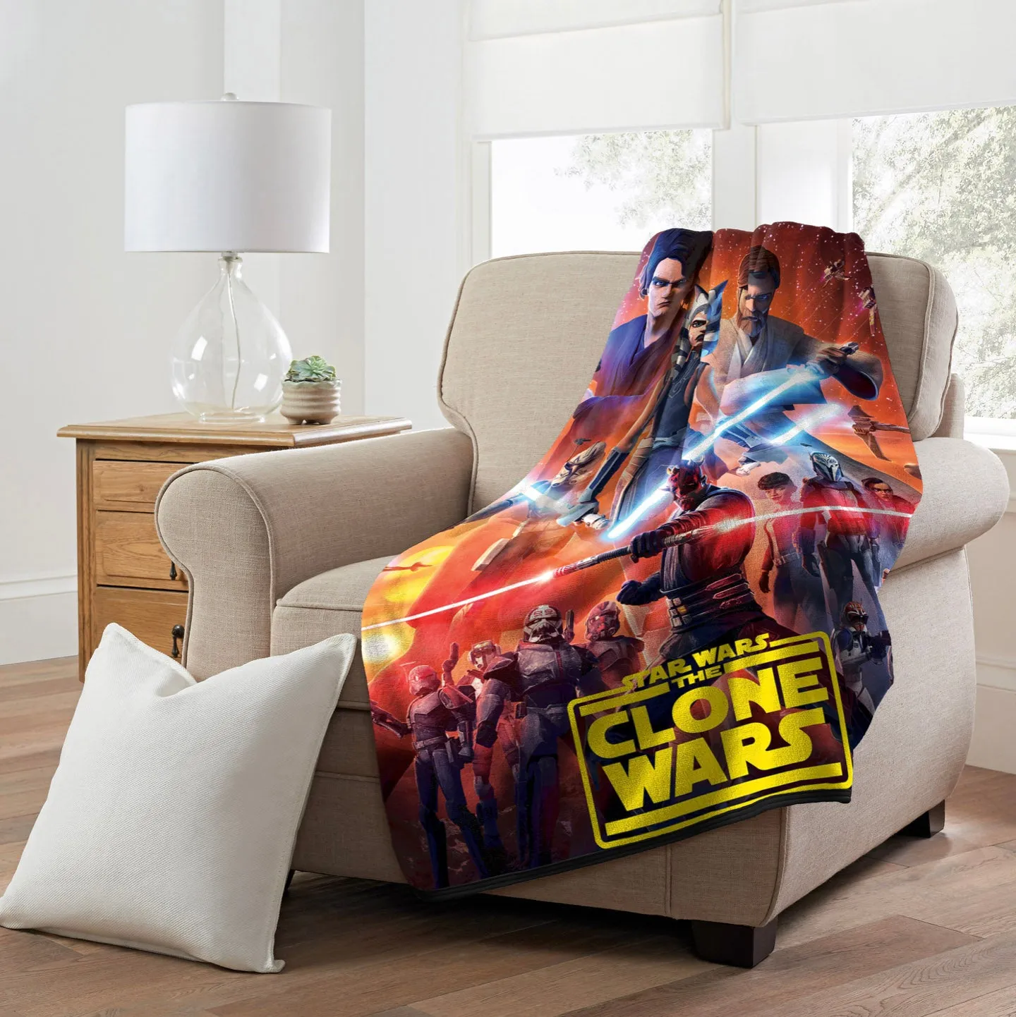 Star Wars The Clone Wars End Super Plush Throw Blanket 46" x 60" (117cm x 152cm)