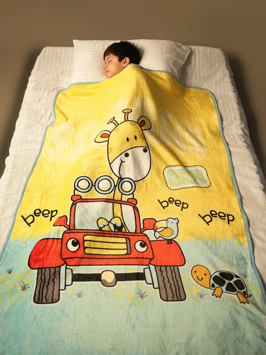 Yellow Bee Giraffe Blanket for Kids, Multi, 100 * 140 cm